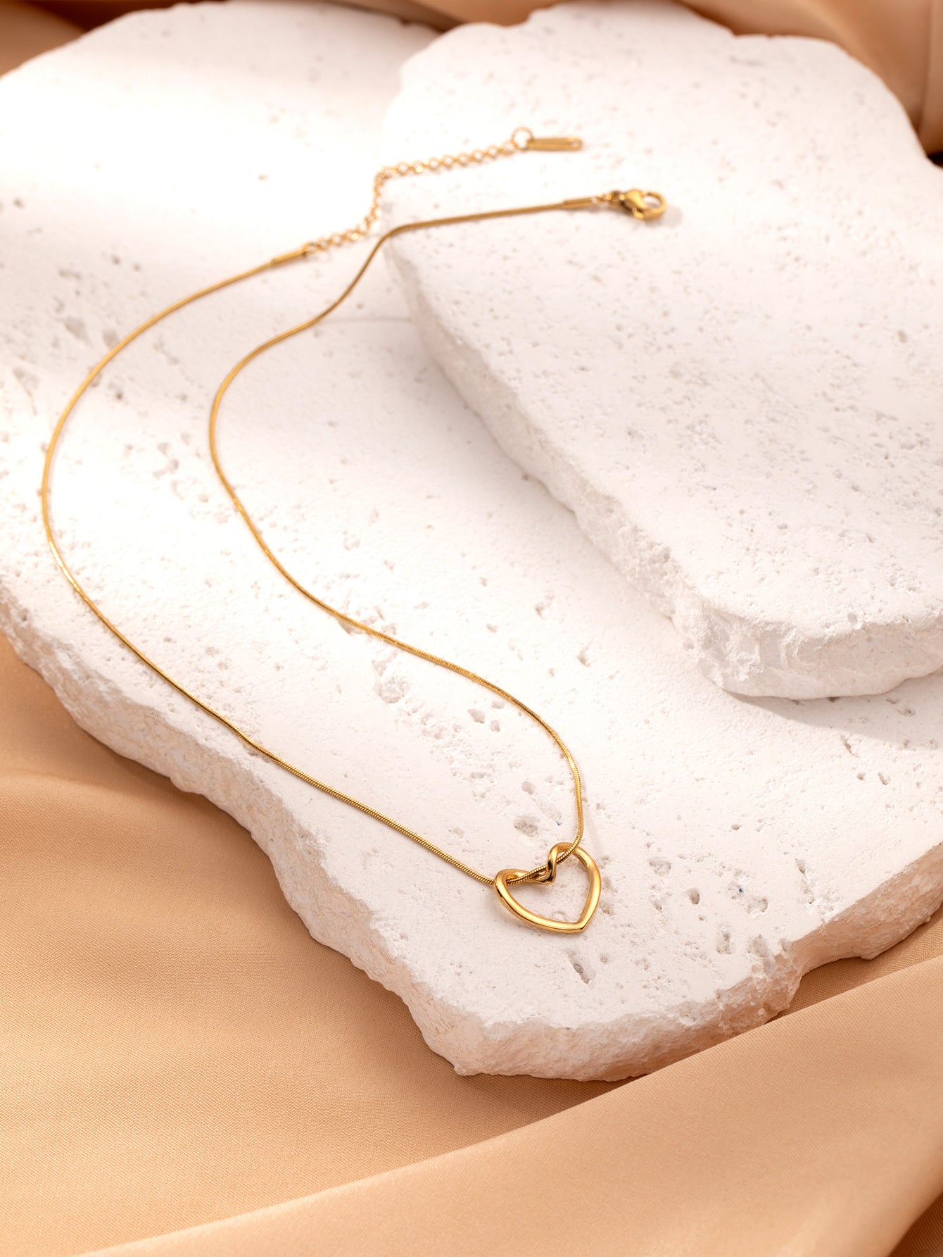 Trendy Hollow Heart Jewelry Gift