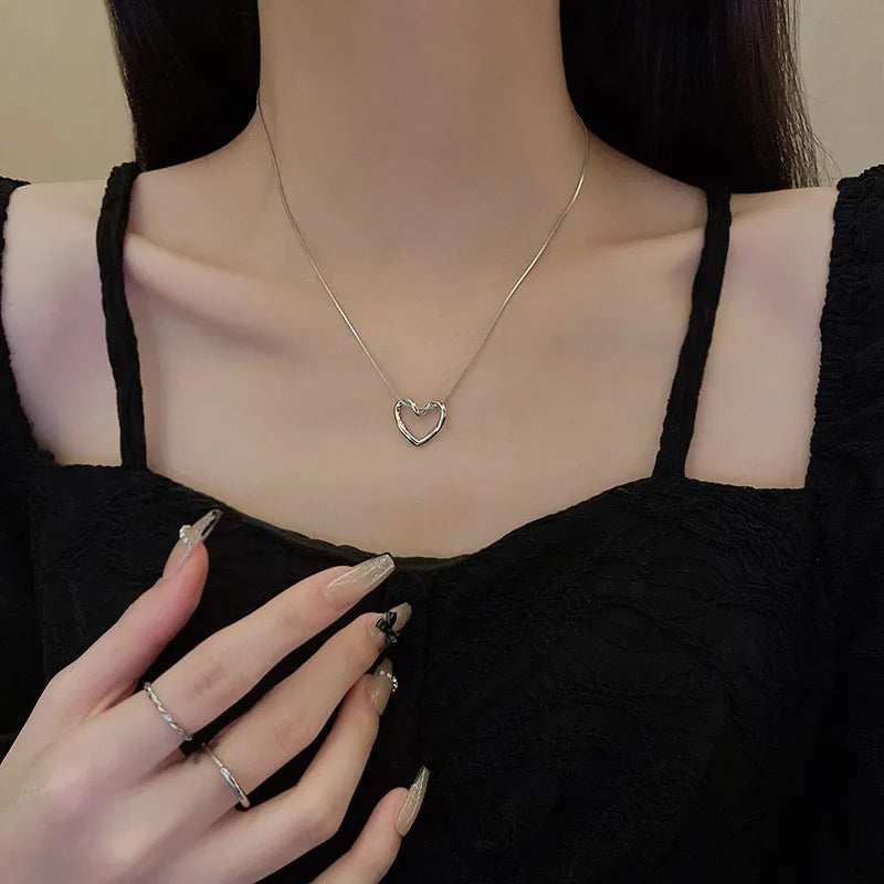 Trendy Hollow Heart Jewelry Gift