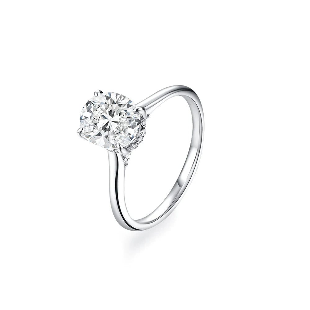 Luxury Moissanite Engagement Ring