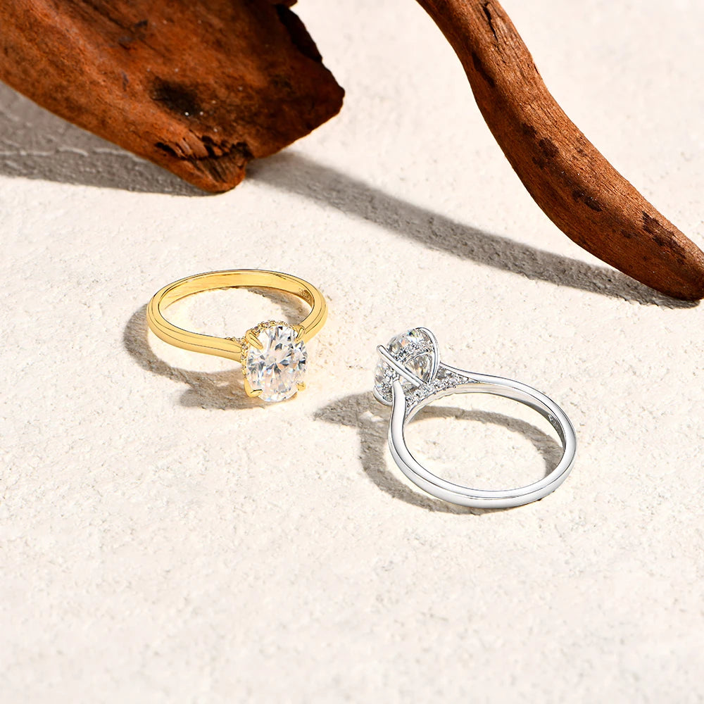 Luxury Moissanite Engagement Ring