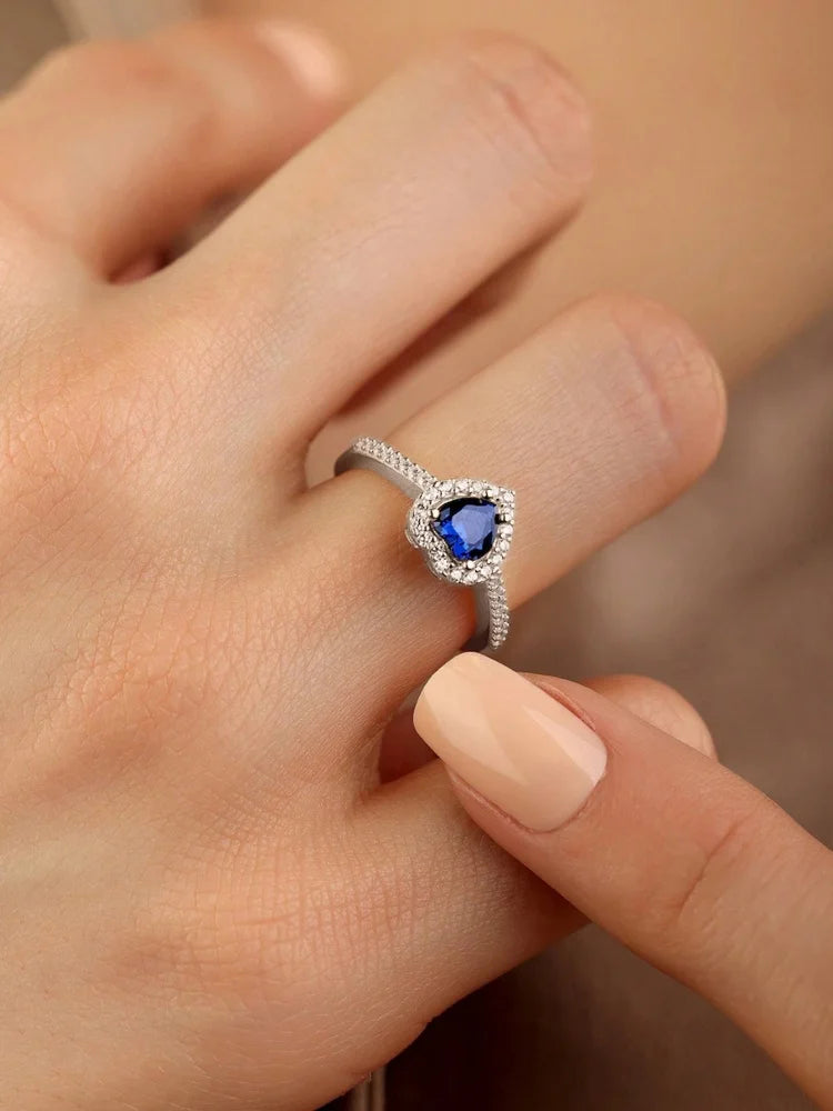 Women’s Silver Heart Ring